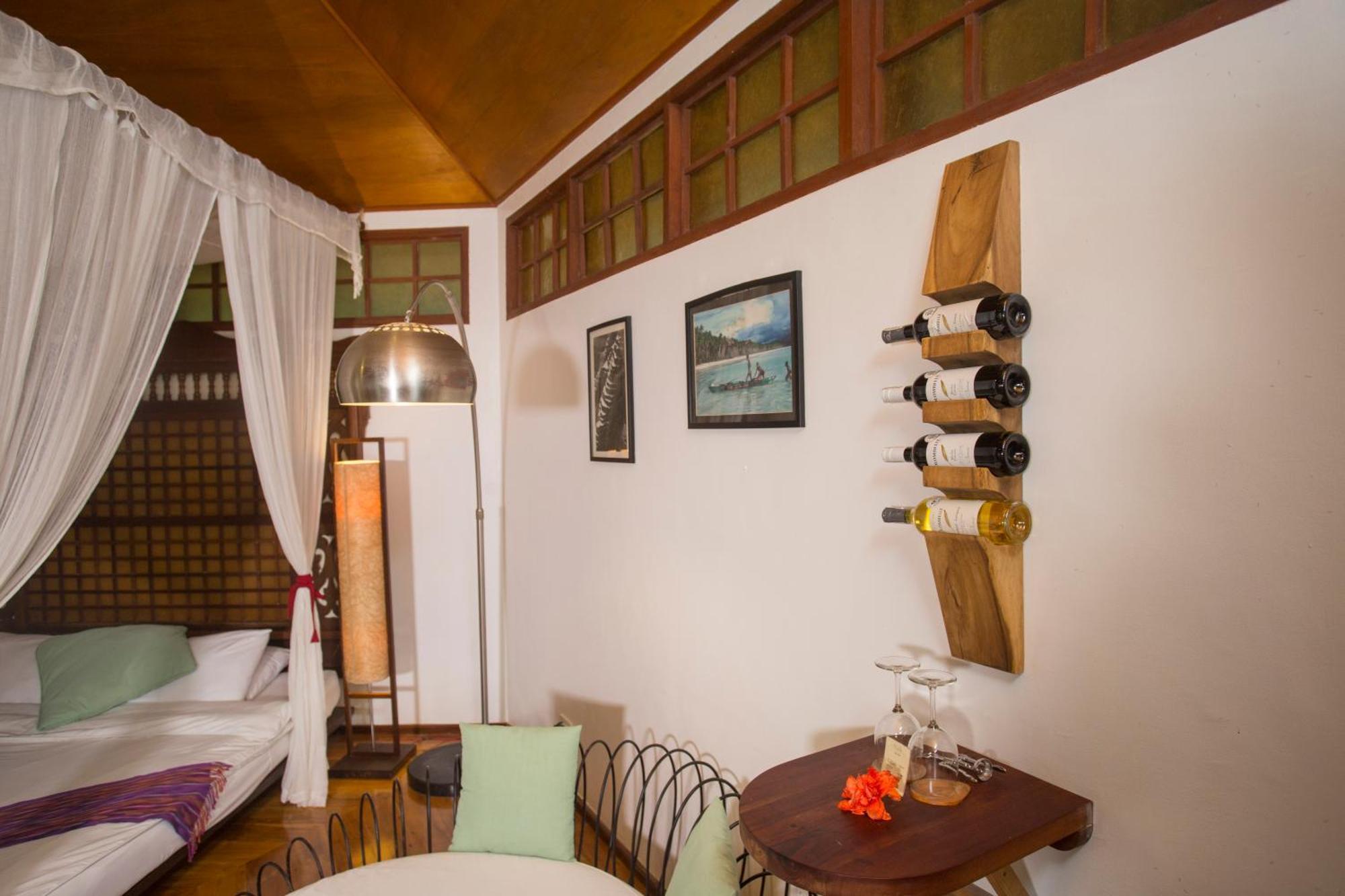Mandala Spa & Resort Villas Manoc-Manoc Exteriör bild
