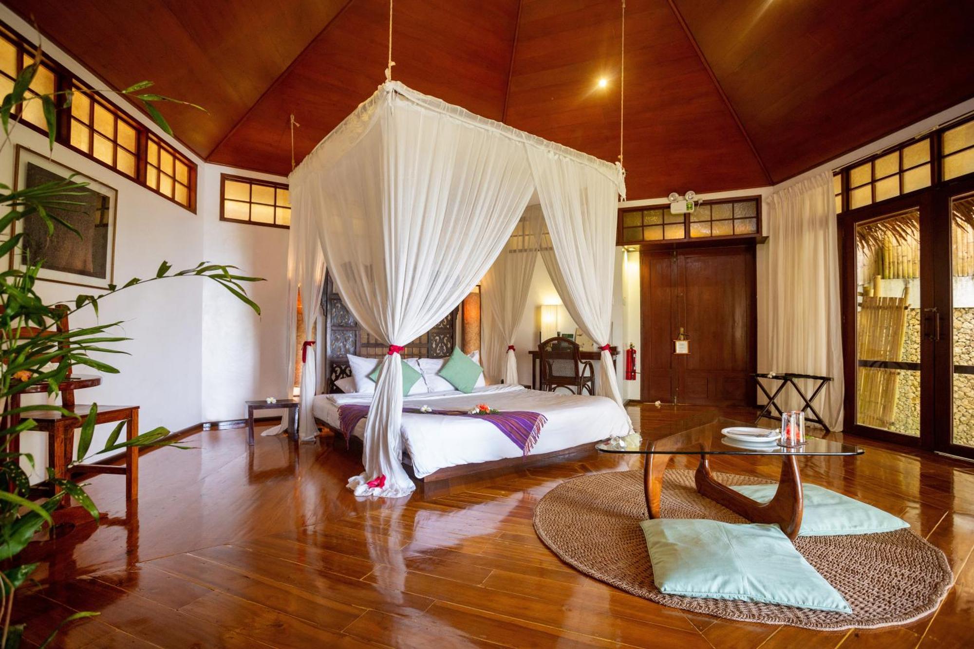 Mandala Spa & Resort Villas Manoc-Manoc Exteriör bild