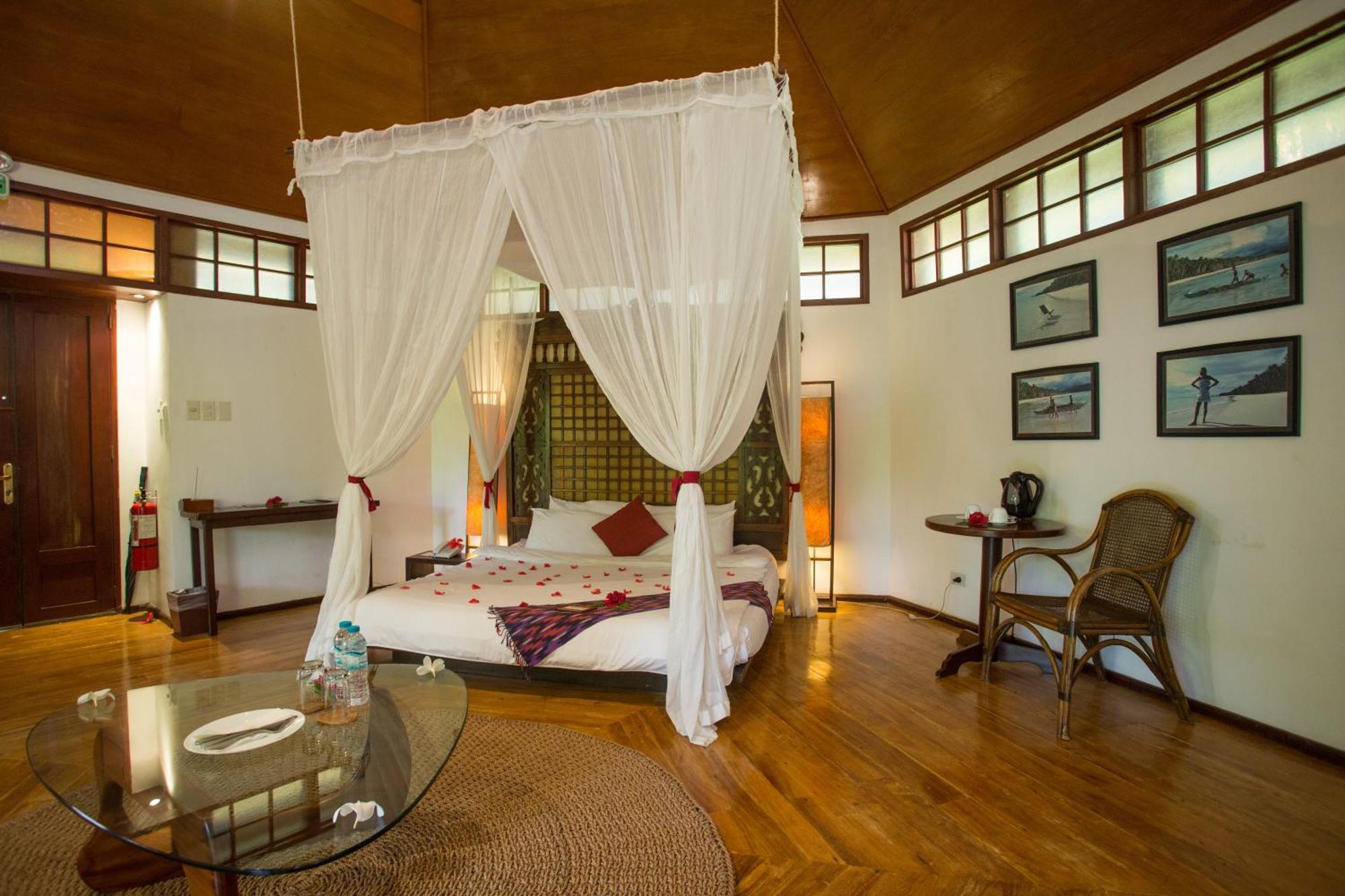 Mandala Spa & Resort Villas Manoc-Manoc Exteriör bild